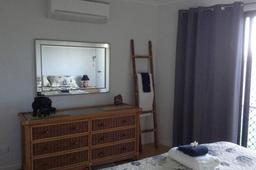 Oceanview Apartment Airlie Beach Extérieur photo