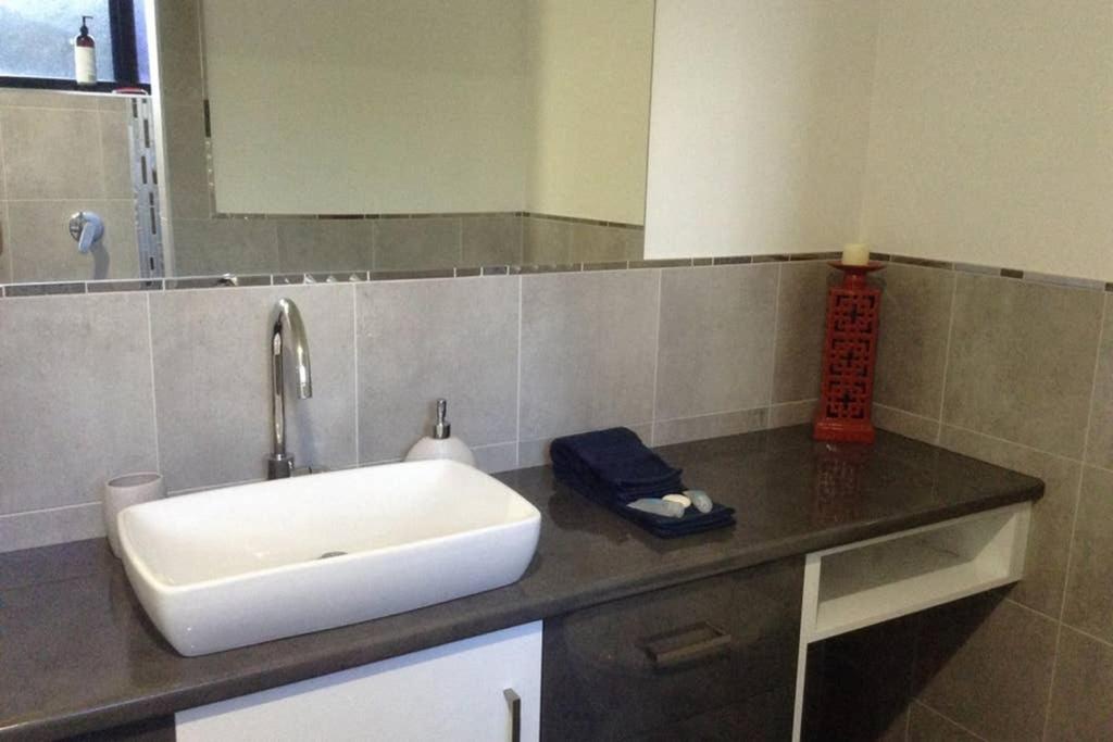 Oceanview Apartment Airlie Beach Extérieur photo