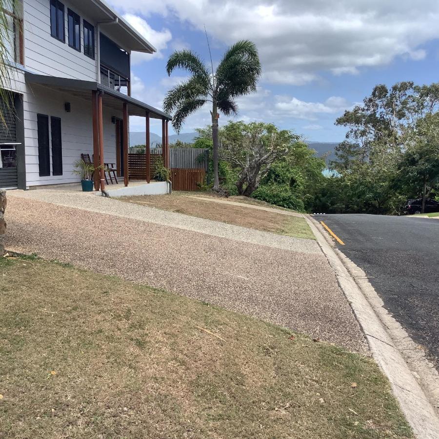 Oceanview Apartment Airlie Beach Extérieur photo
