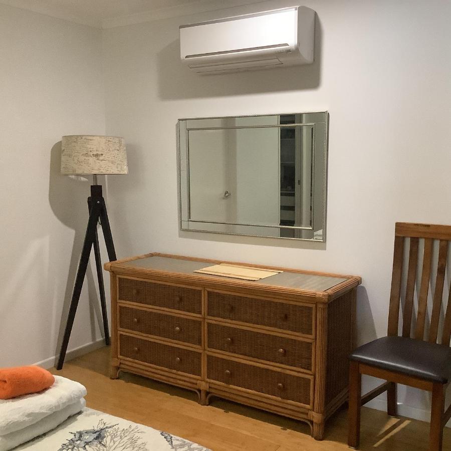 Oceanview Apartment Airlie Beach Extérieur photo